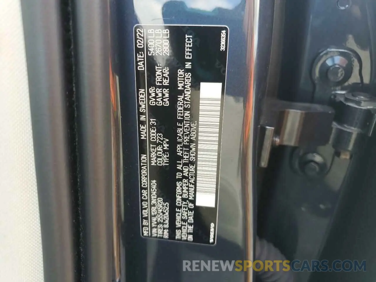 13 fotografías del automóvil dañado YV4L12RL3N1045404 VOLVO XC60 B5 IN 2022