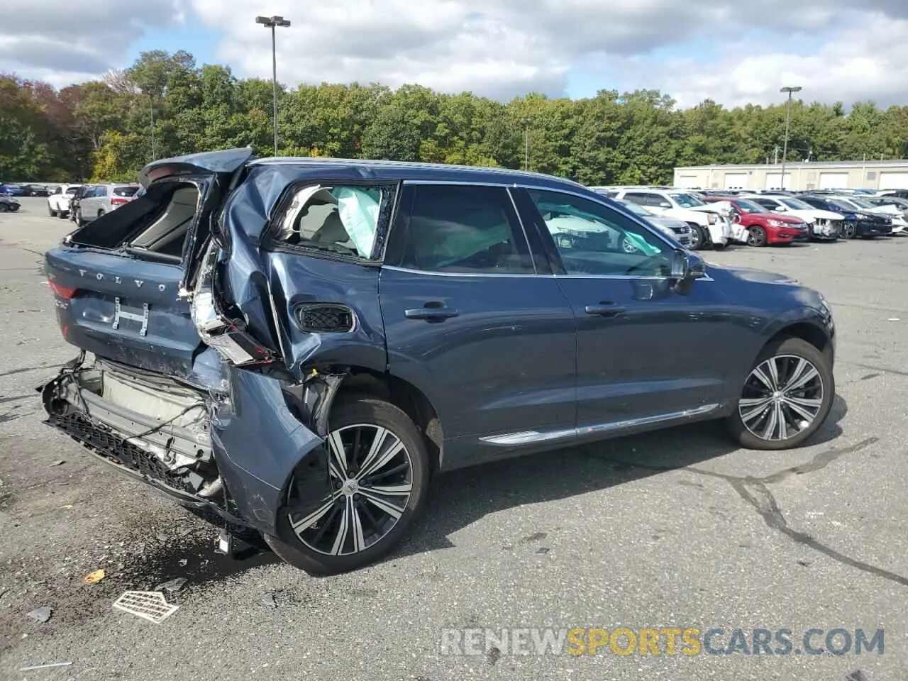 3 fotografías del automóvil dañado YV4L12RL3N1045404 VOLVO XC60 B5 IN 2022