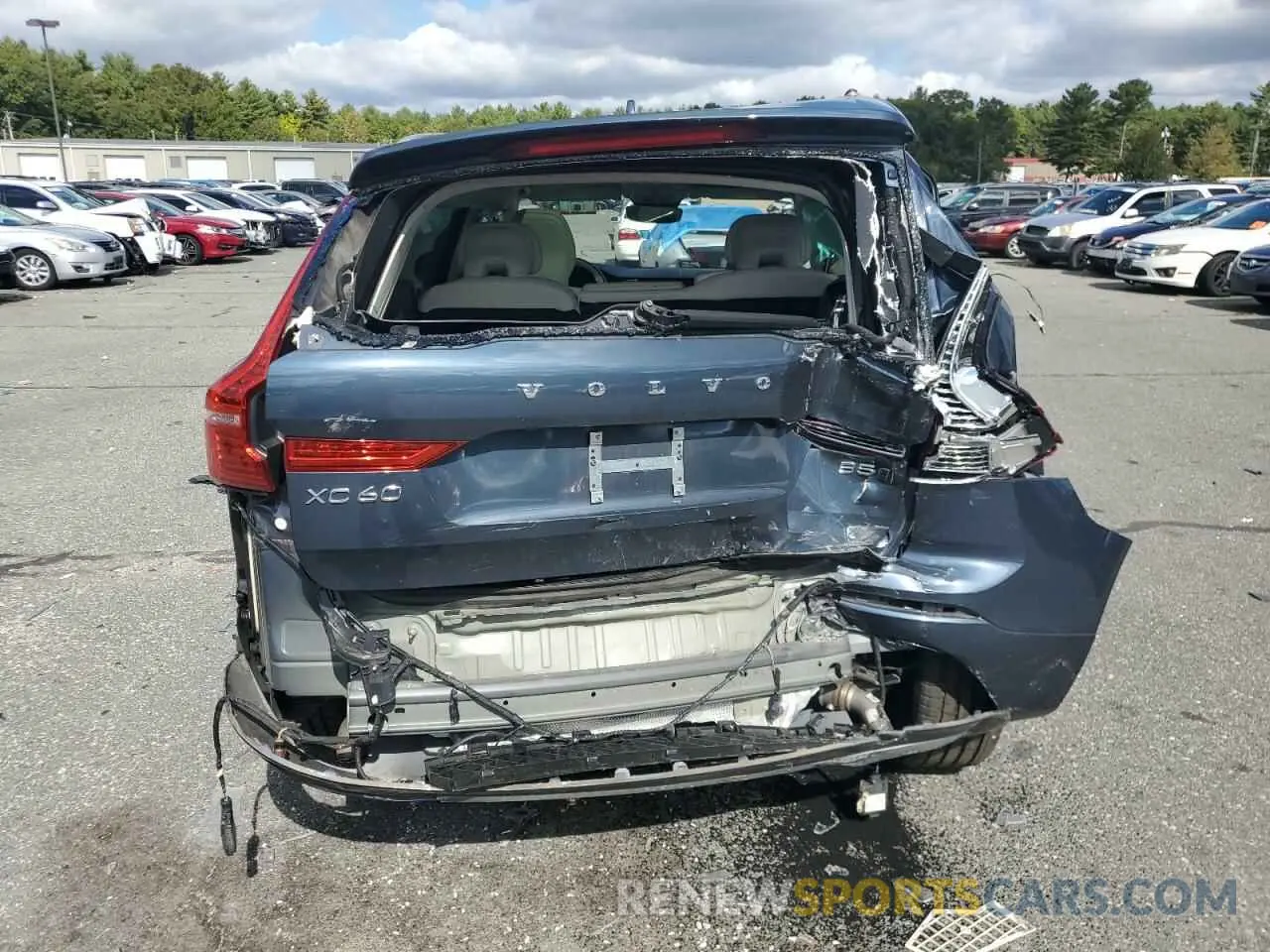 6 fotografías del automóvil dañado YV4L12RL3N1045404 VOLVO XC60 B5 IN 2022