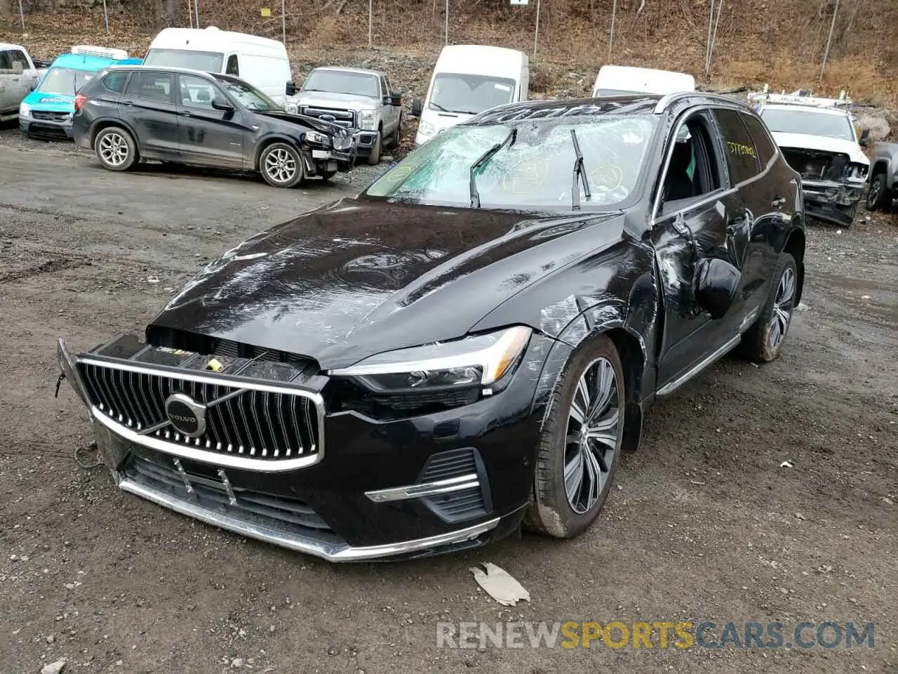 2 fotografías del automóvil dañado YV4L12RL5N1954132 VOLVO XC60 B5 IN 2022