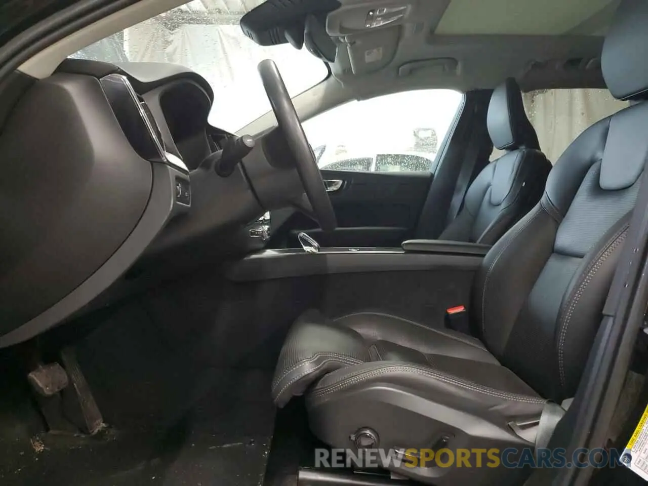 7 fotografías del automóvil dañado YV4L12RL7N1058933 VOLVO XC60 B5 IN 2022