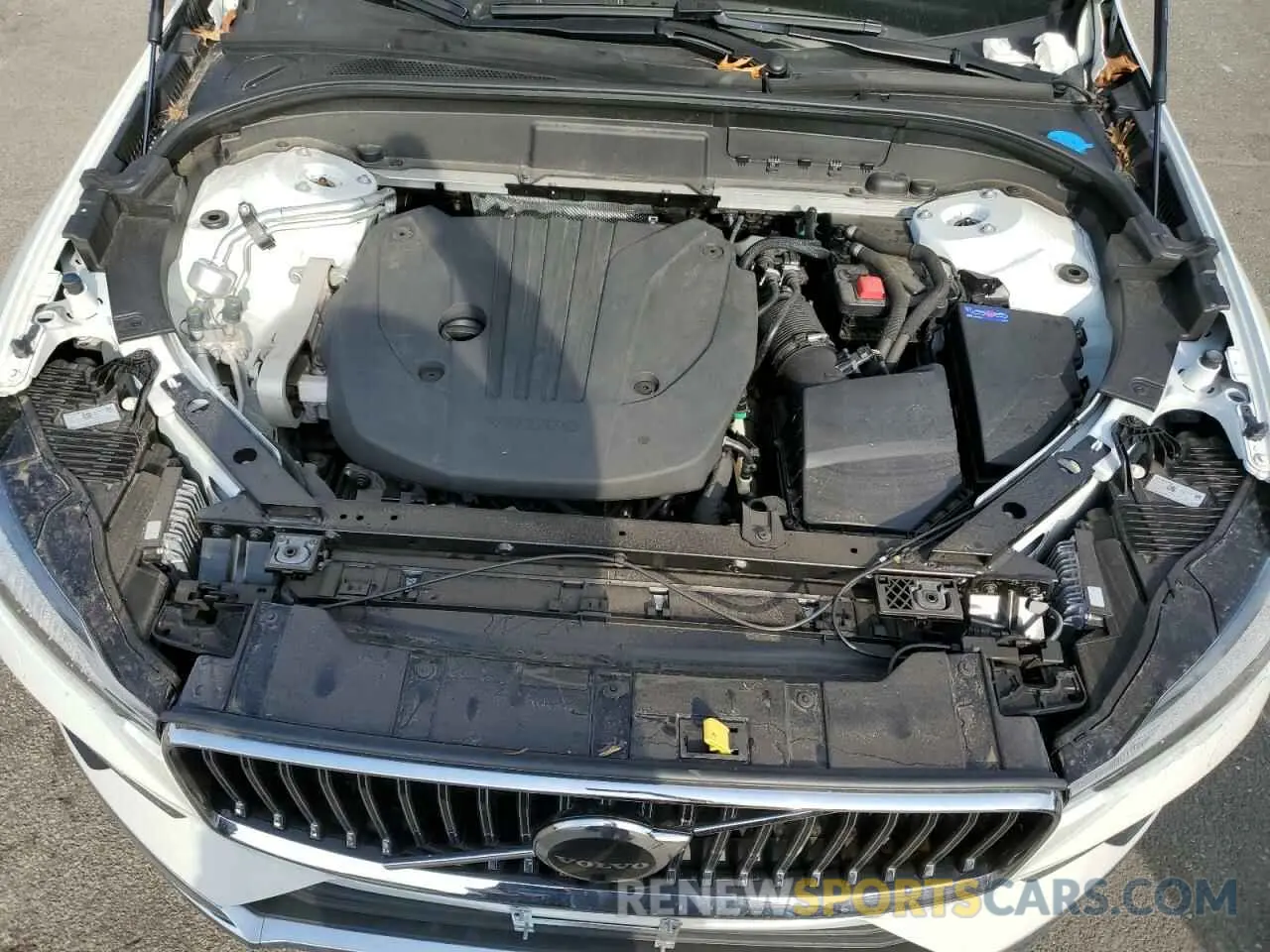 12 fotografías del automóvil dañado YV4L12RL7N1915865 VOLVO XC60 B5 IN 2022