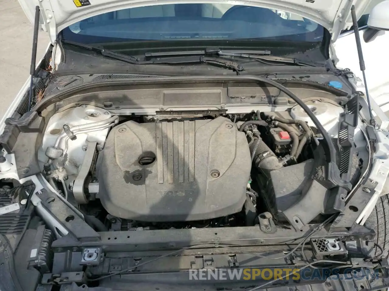 12 fotografías del automóvil dañado YV4L12RK5N1032547 VOLVO XC60 B5 MO 2022