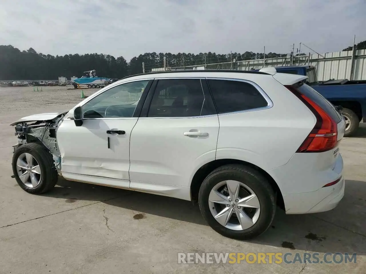 2 fotografías del automóvil dañado YV4L12RK5N1032547 VOLVO XC60 B5 MO 2022