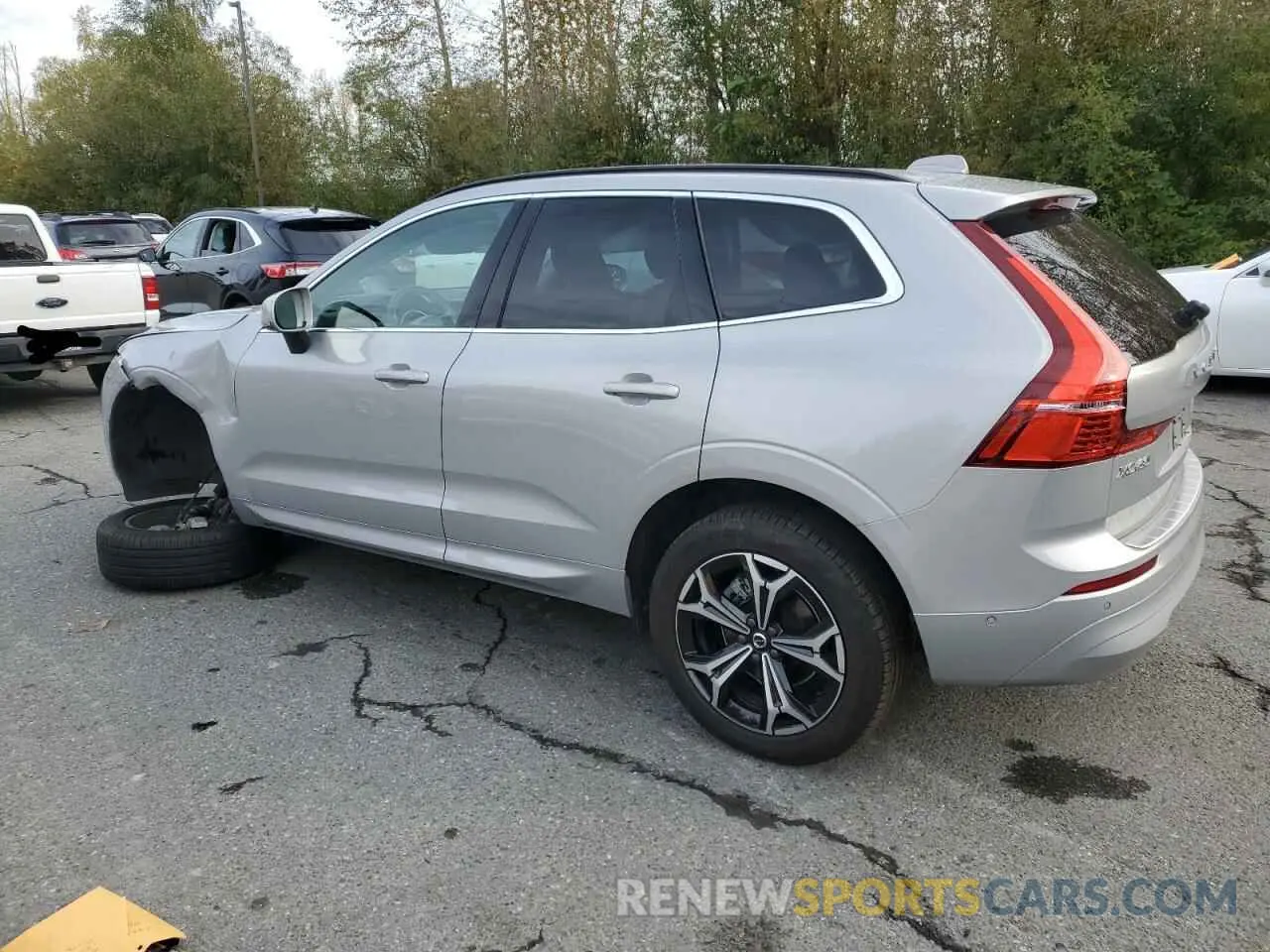2 fotografías del automóvil dañado YV4L12RK6N1924435 VOLVO XC60 B5 MO 2022