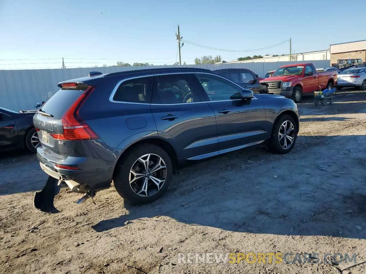 3 fotografías del automóvil dañado YV4L12RK8N1904414 VOLVO XC60 B5 MO 2022