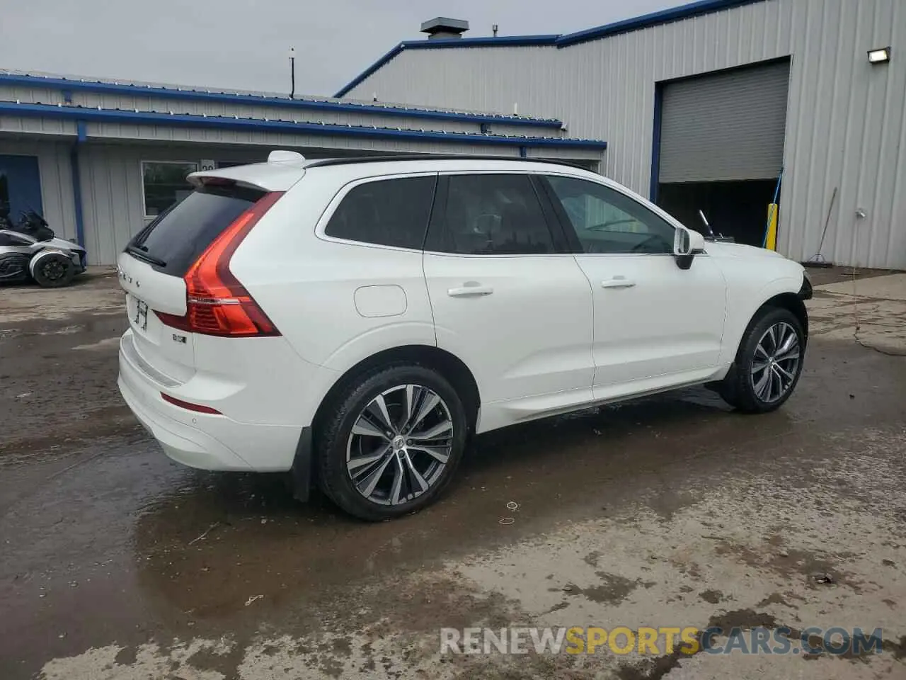 3 fotografías del automóvil dañado YV4L12RK8N1916059 VOLVO XC60 B5 MO 2022
