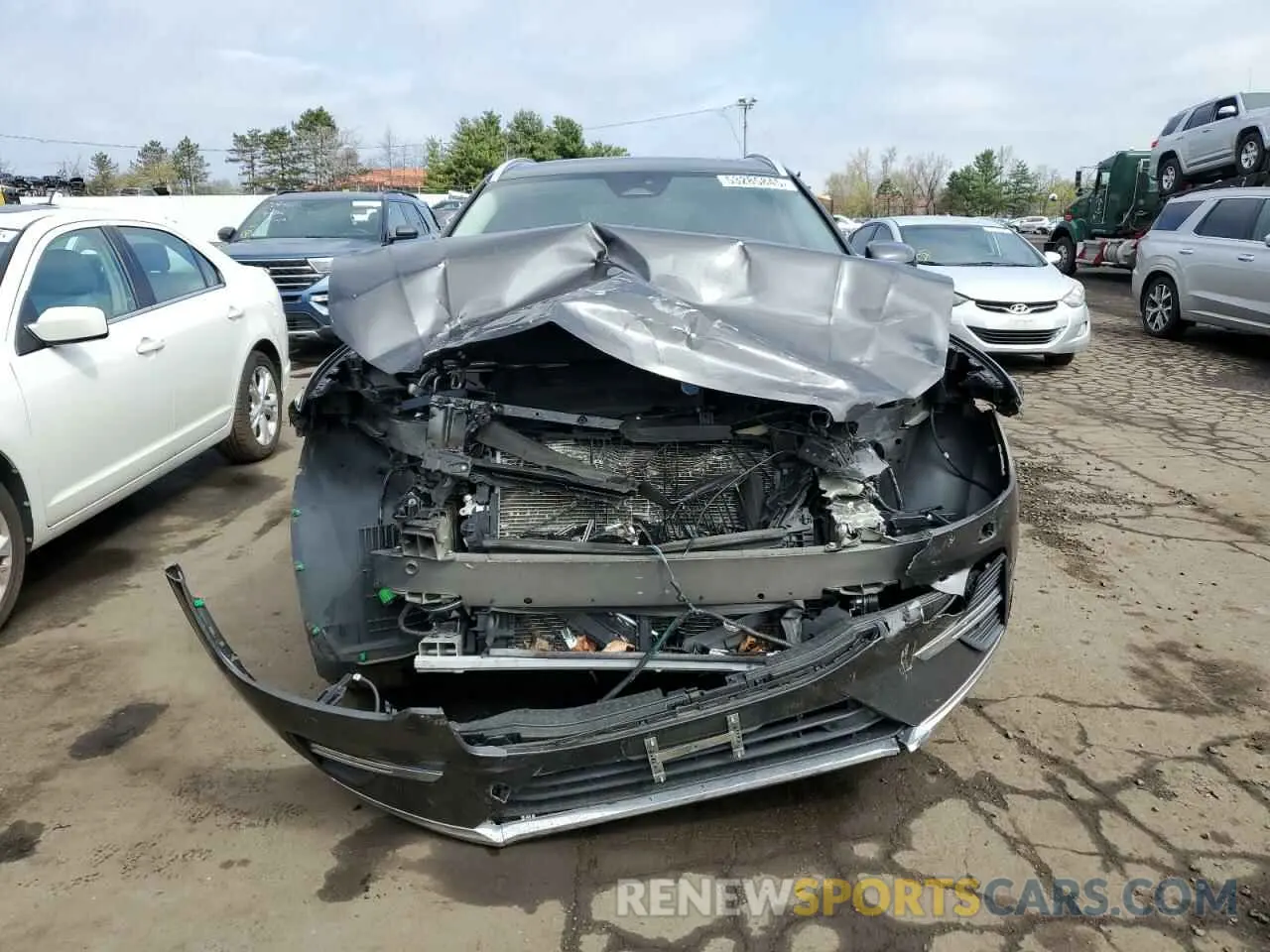 5 fotografías del automóvil dañado YV4062RL8N1905916 VOLVO XC60 B6 IN 2022