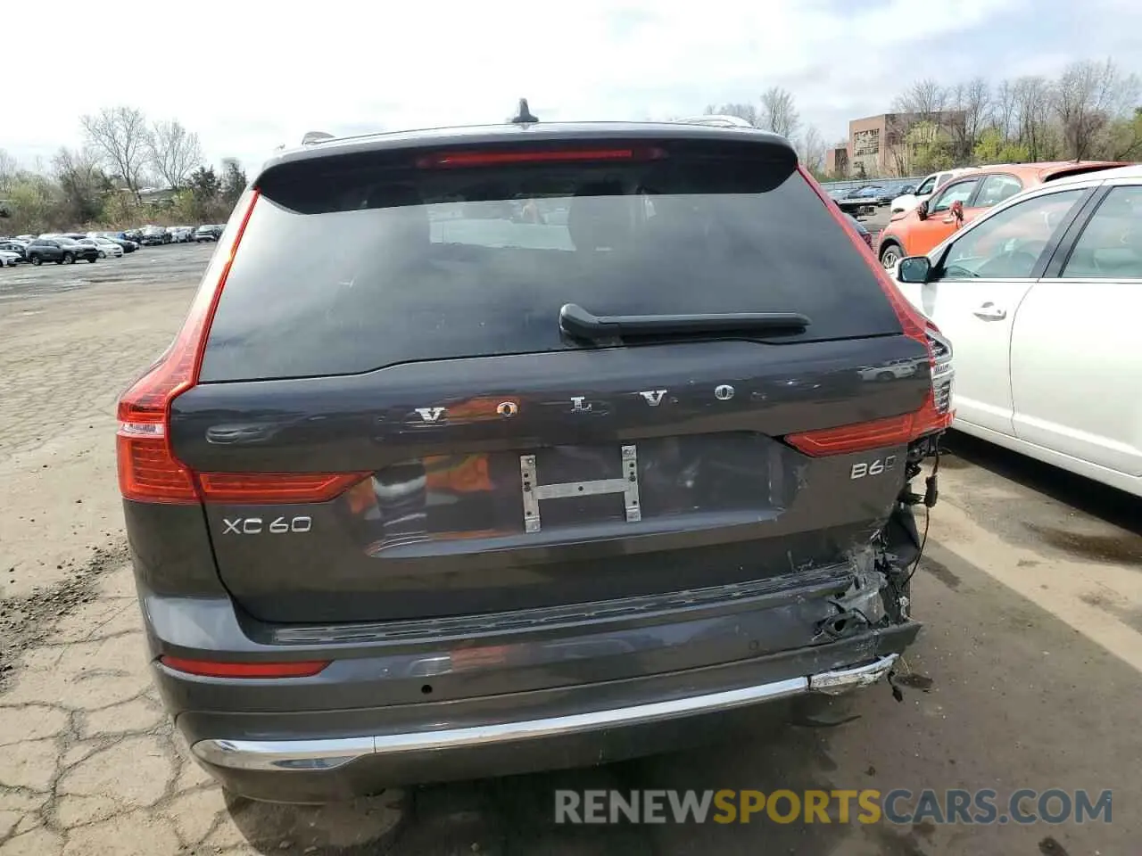 6 fotografías del automóvil dañado YV4062RL8N1905916 VOLVO XC60 B6 IN 2022