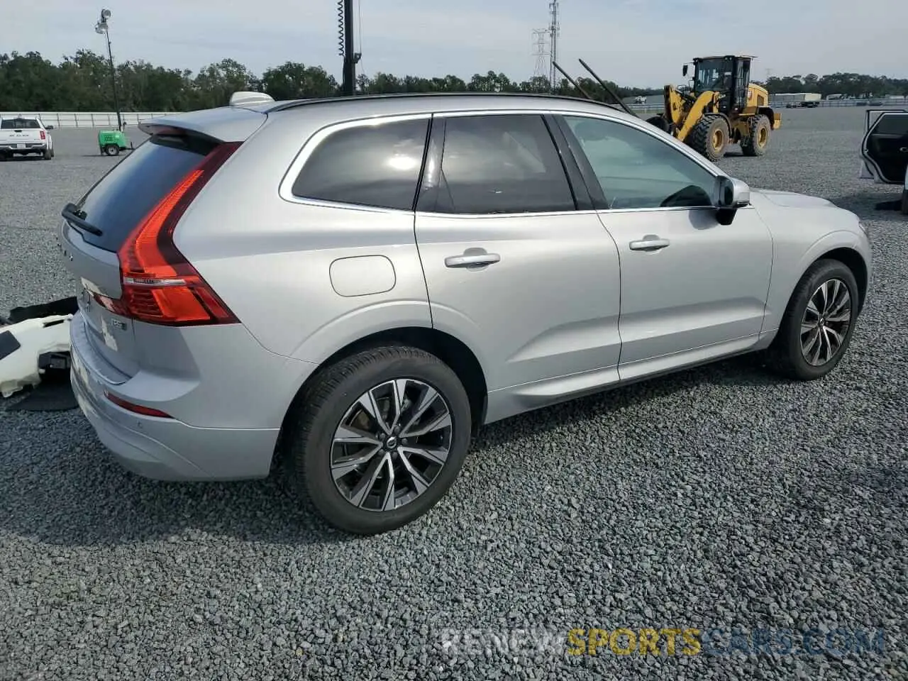 3 fotografías del automóvil dañado YV4L12RV1P1320658 VOLVO XC60 CORE 2023