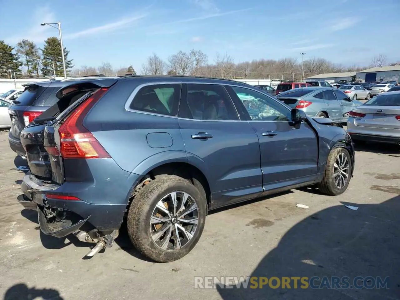 3 fotografías del automóvil dañado YV4L12RV2P1216910 VOLVO XC60 CORE 2023