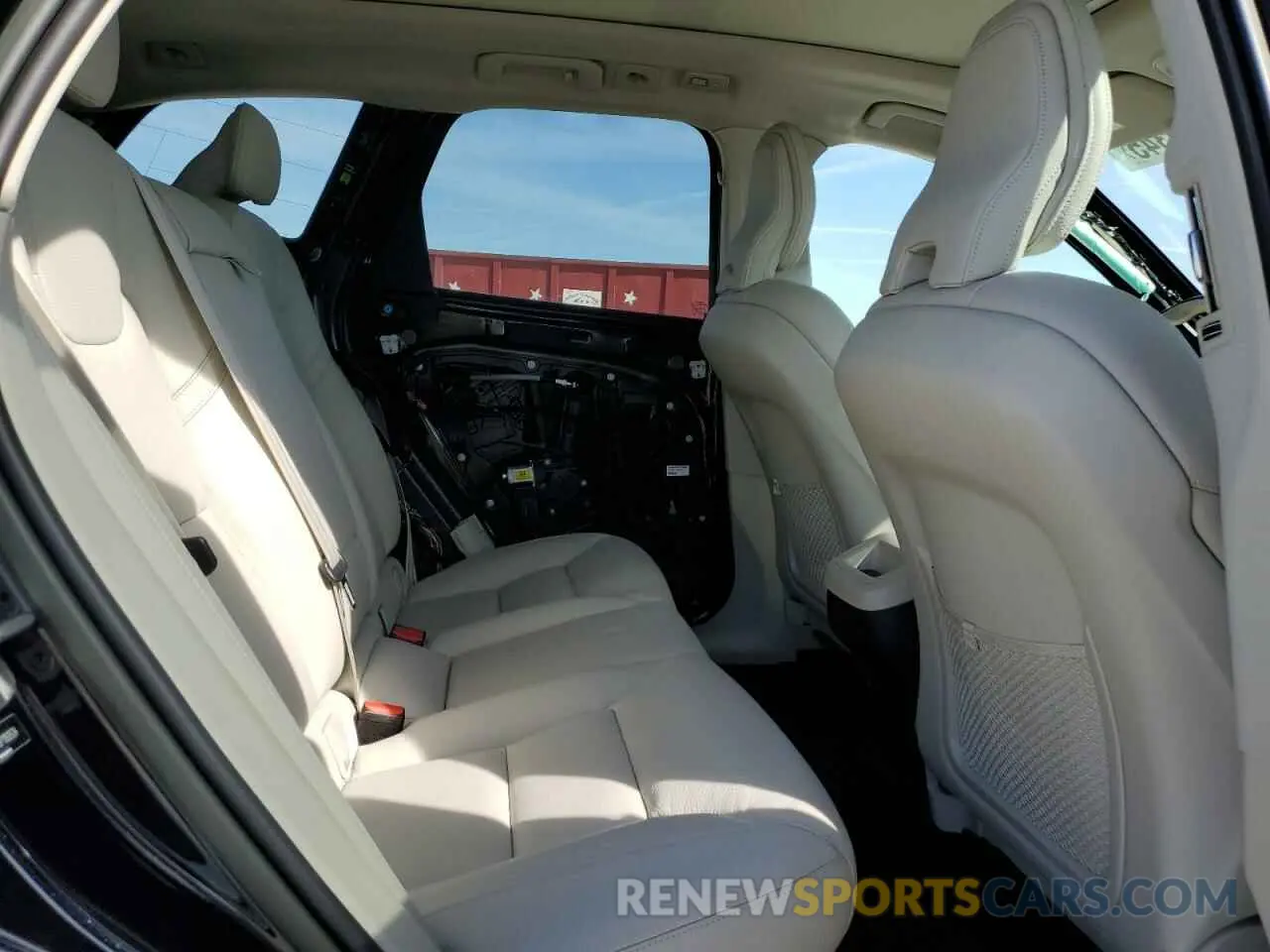 11 fotografías del automóvil dañado YV4L12RV3P1192634 VOLVO XC60 CORE 2023