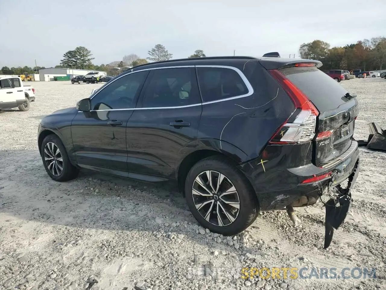 2 fotografías del automóvil dañado YV4L12RV3P1347084 VOLVO XC60 CORE 2023
