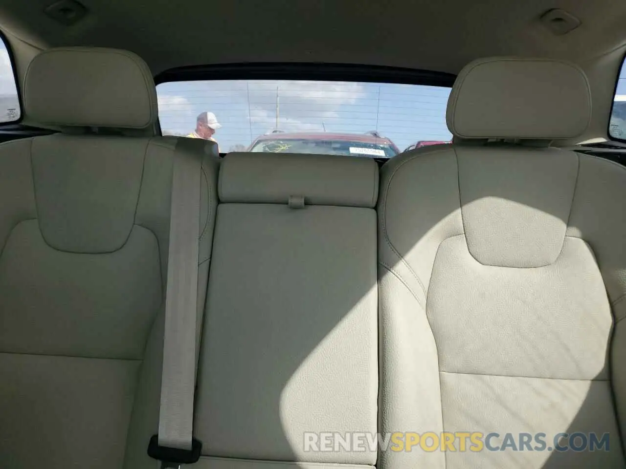 10 fotografías del automóvil dañado YV4L12RV6P1253412 VOLVO XC60 CORE 2023