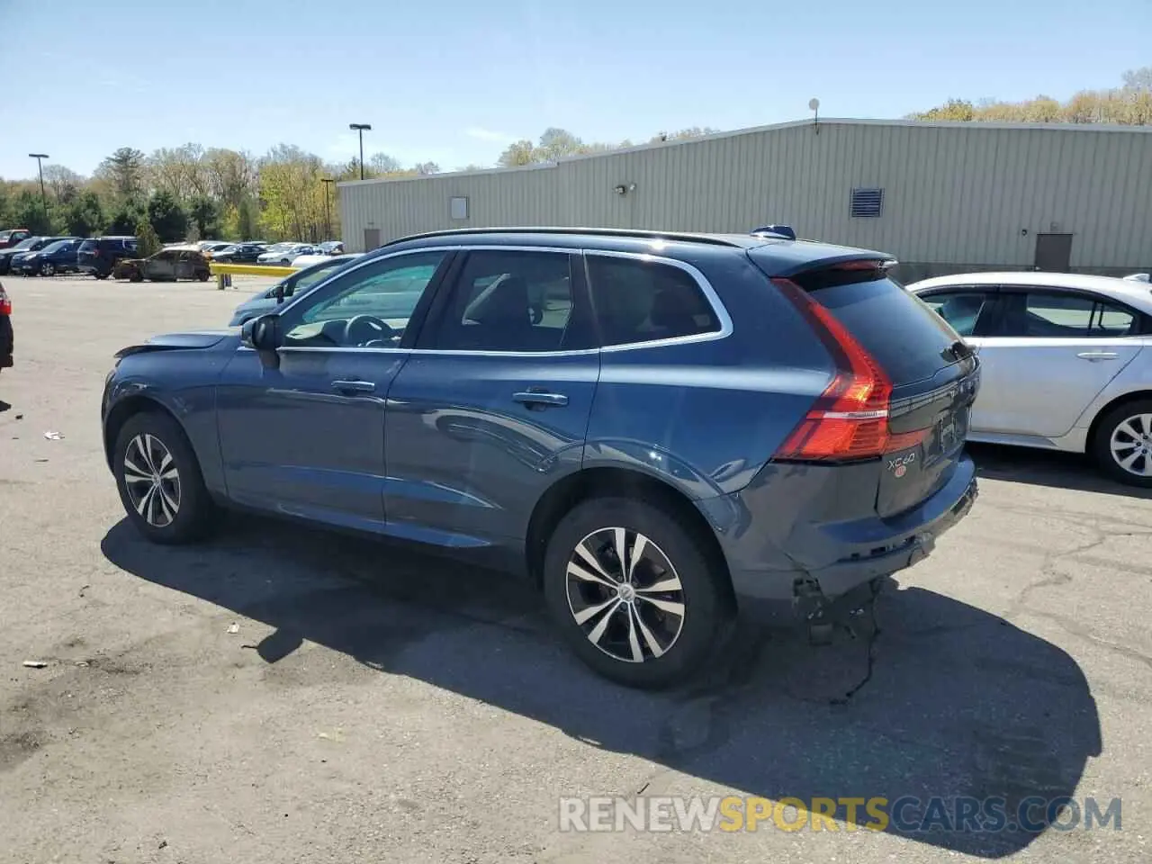 2 fotografías del automóvil dañado YV4L12RV9P1321315 VOLVO XC60 CORE 2023