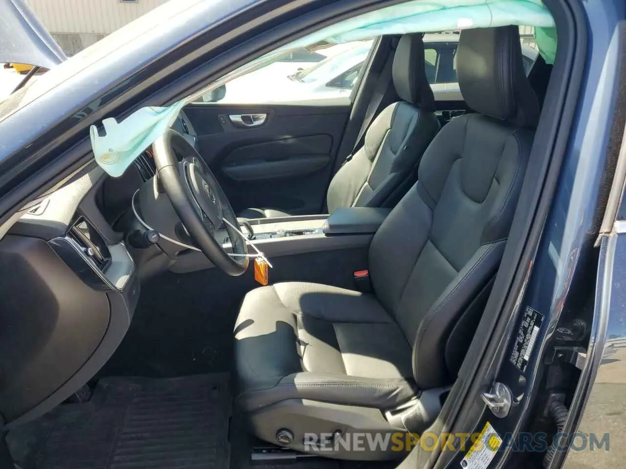 7 fotografías del automóvil dañado YV4L12RV9P1321315 VOLVO XC60 CORE 2023
