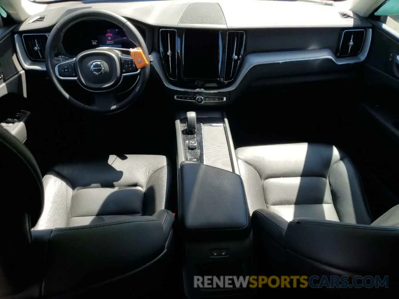 8 fotografías del automóvil dañado YV4L12RV9P1321315 VOLVO XC60 CORE 2023
