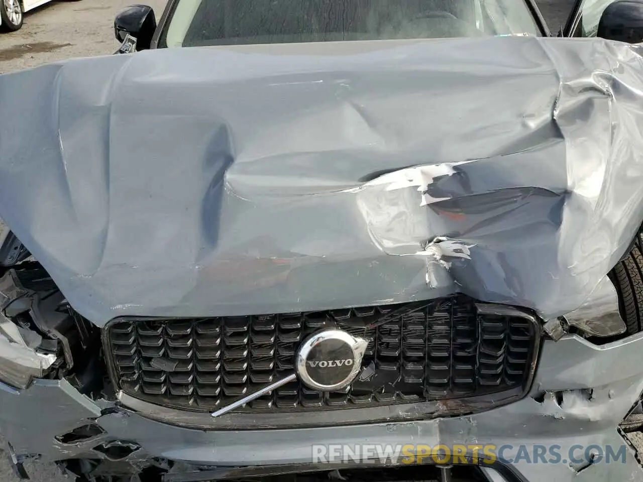 12 fotografías del automóvil dañado YV4L12RK3R1762883 VOLVO XC60 CORE 2024