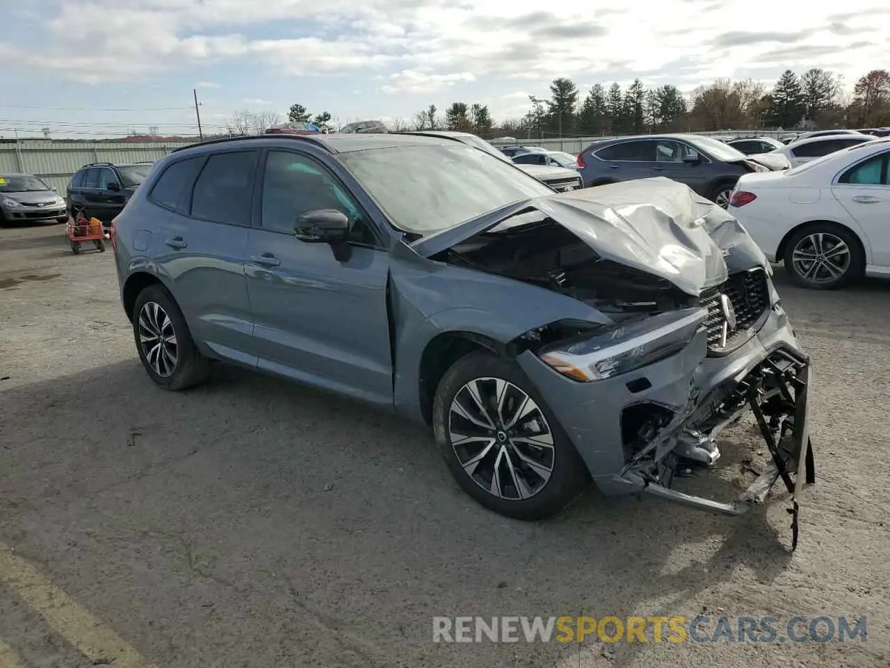 4 fotografías del automóvil dañado YV4L12RK3R1762883 VOLVO XC60 CORE 2024