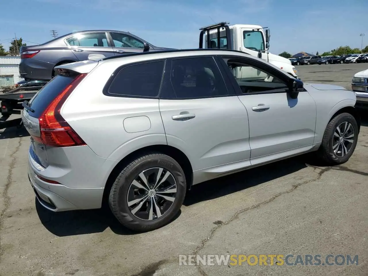 3 fotografías del automóvil dañado YV4L12RK3R1835993 VOLVO XC60 CORE 2024