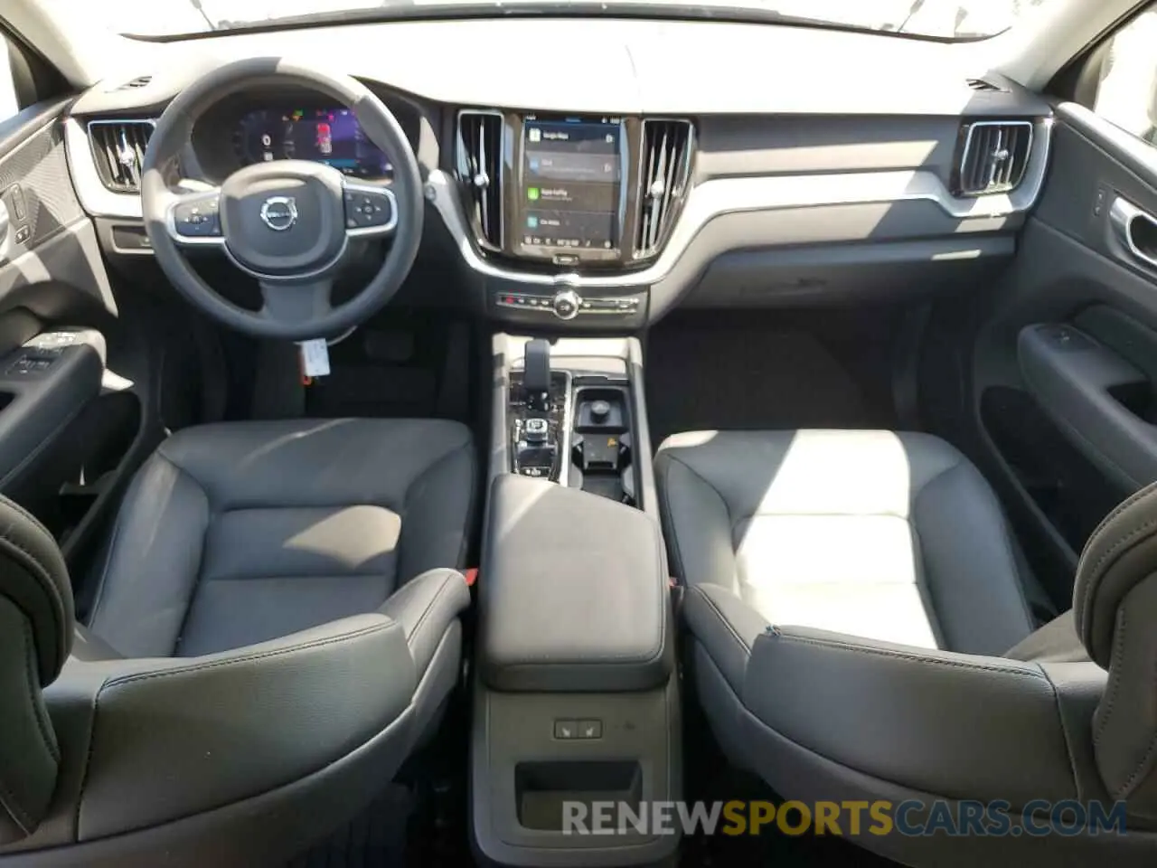8 fotografías del automóvil dañado YV4L12RK3R1835993 VOLVO XC60 CORE 2024
