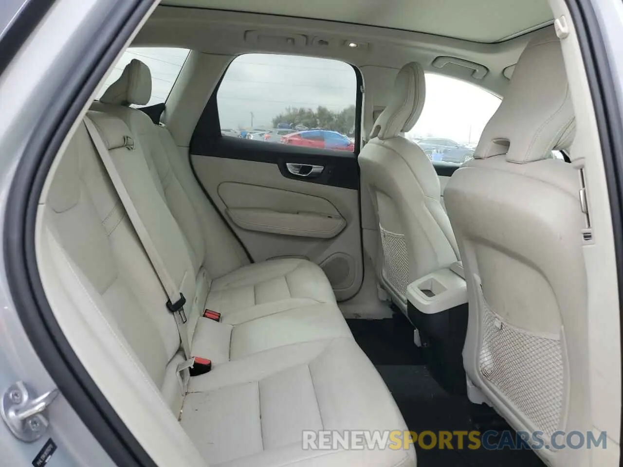 11 fotografías del automóvil dañado YV4L12RKXR1763710 VOLVO XC60 CORE 2024