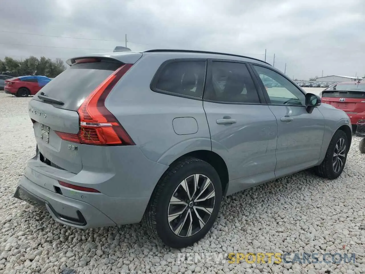 3 fotografías del automóvil dañado YV4L12RKXR1763710 VOLVO XC60 CORE 2024