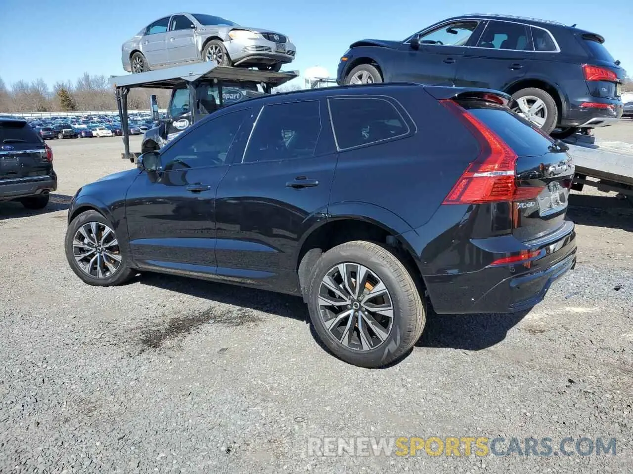 2 fotografías del automóvil dañado YV4M12RJ2S1108717 VOLVO XC60 CORE 2025