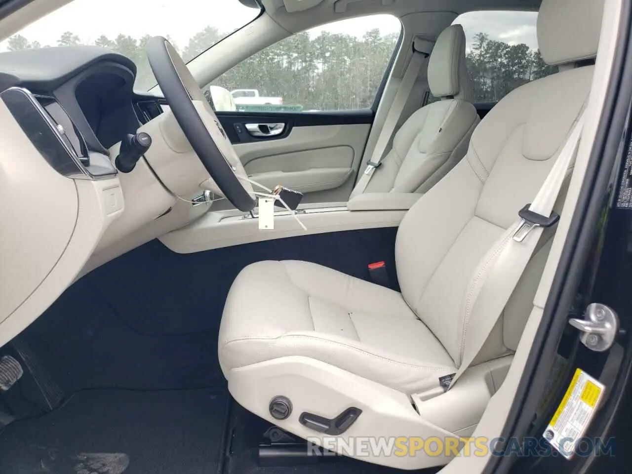 7 fotografías del automóvil dañado YV4M12RJ3S1045658 VOLVO XC60 CORE 2025