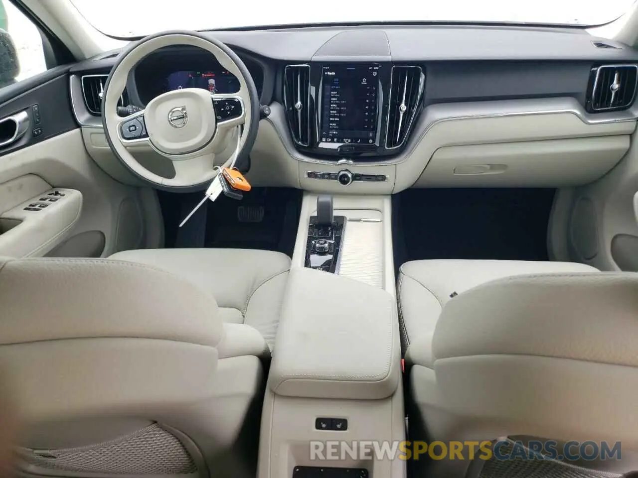 8 fotografías del automóvil dañado YV4M12RJ3S1045658 VOLVO XC60 CORE 2025