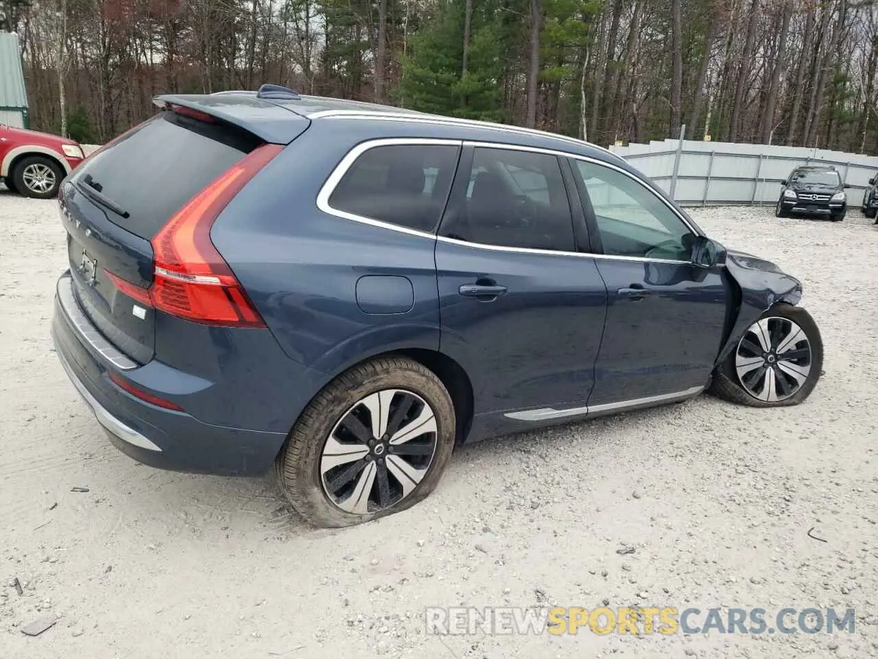 3 fotografías del automóvil dañado YV4H60DN1P1359219 VOLVO XC60 PLUS 2023
