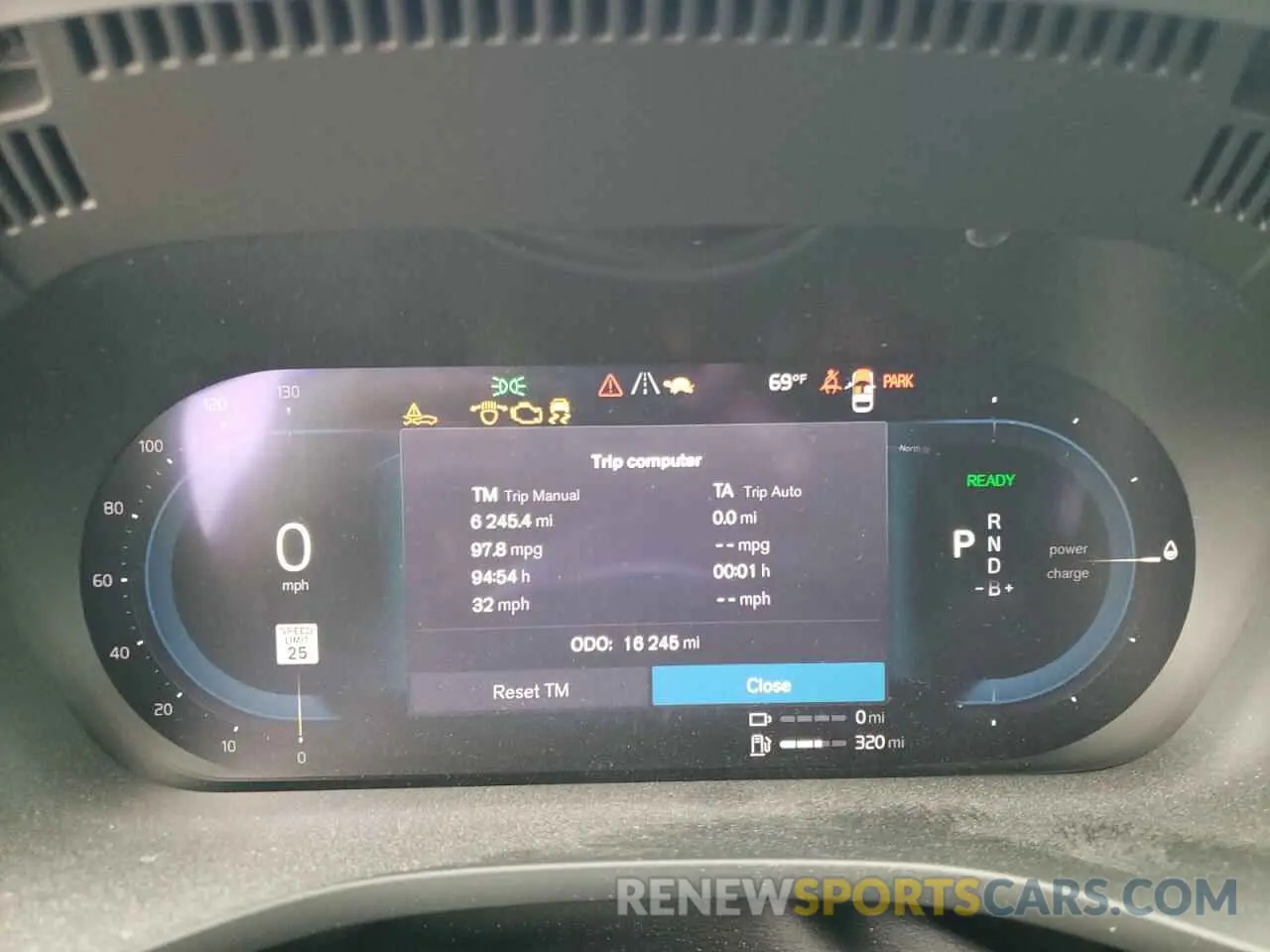 9 fotografías del automóvil dañado YV4H60DN1P1359219 VOLVO XC60 PLUS 2023