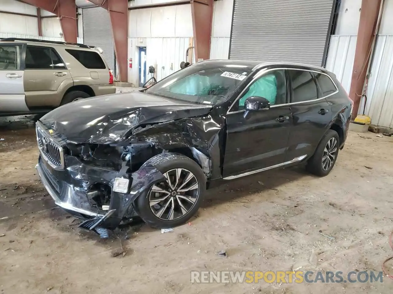 1 fotografías del automóvil dañado YV4L12DE7P1352523 VOLVO XC60 PLUS 2023