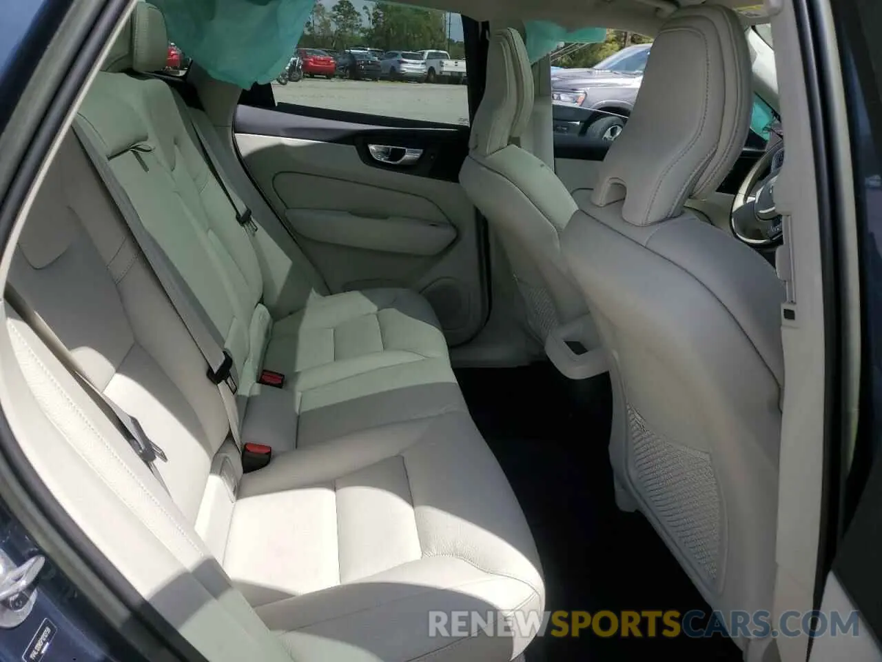 12 fotografías del automóvil dañado YV4L12DN5P1212759 VOLVO XC60 PLUS 2023