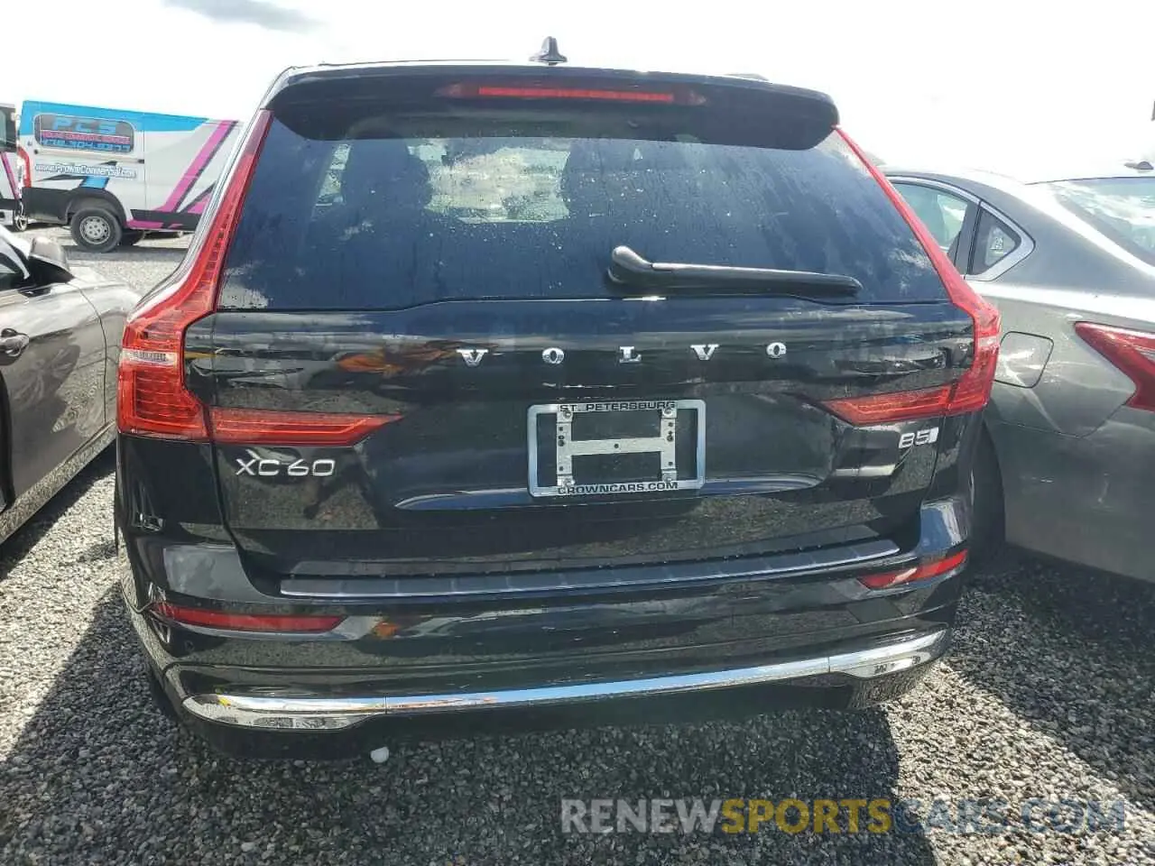 6 fotografías del automóvil dañado YV4L12DN7P1212567 VOLVO XC60 PLUS 2023