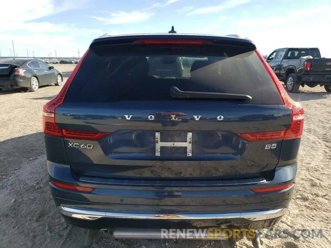 6 fotografías del automóvil dañado YV4L12DNXP1203748 VOLVO XC60 PLUS 2023