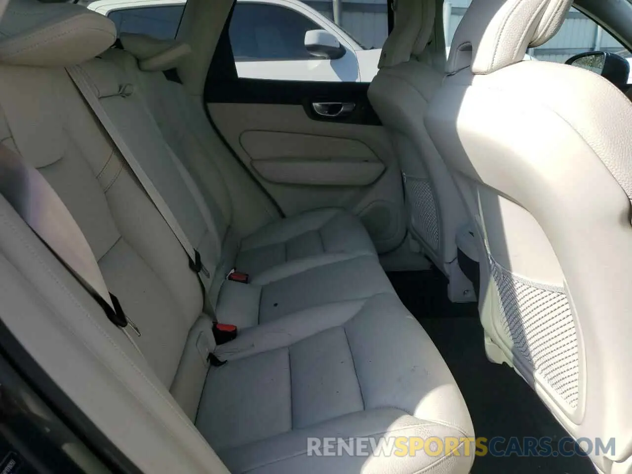 11 fotografías del automóvil dañado YV4L12RE4P1319293 VOLVO XC60 PLUS 2023