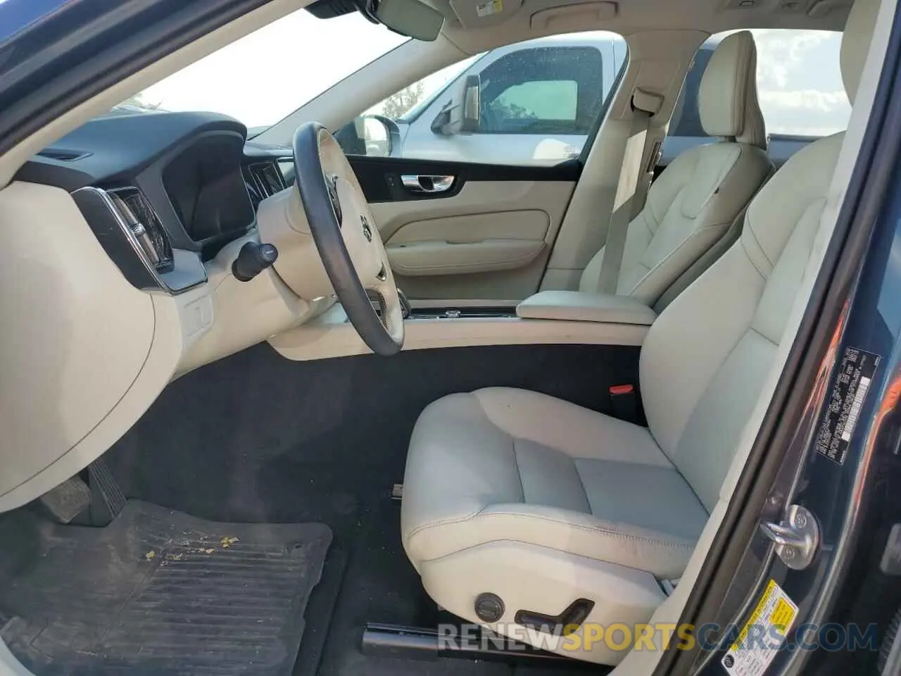 7 fotografías del automóvil dañado YV4L12RE4P1319293 VOLVO XC60 PLUS 2023