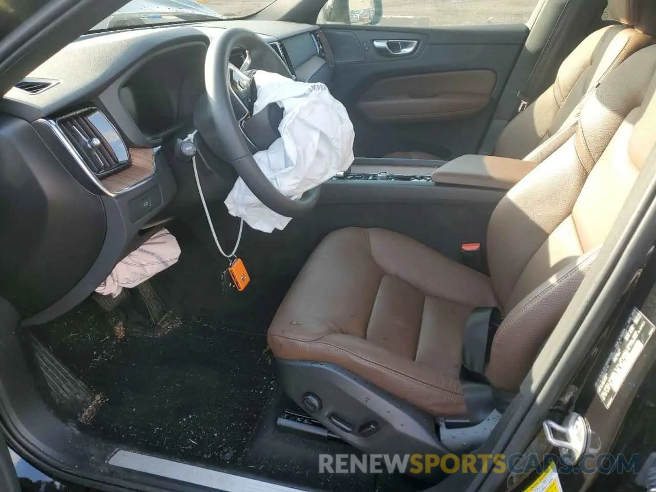 7 fotografías del automóvil dañado YV4L12RN8P1334105 VOLVO XC60 PLUS 2023