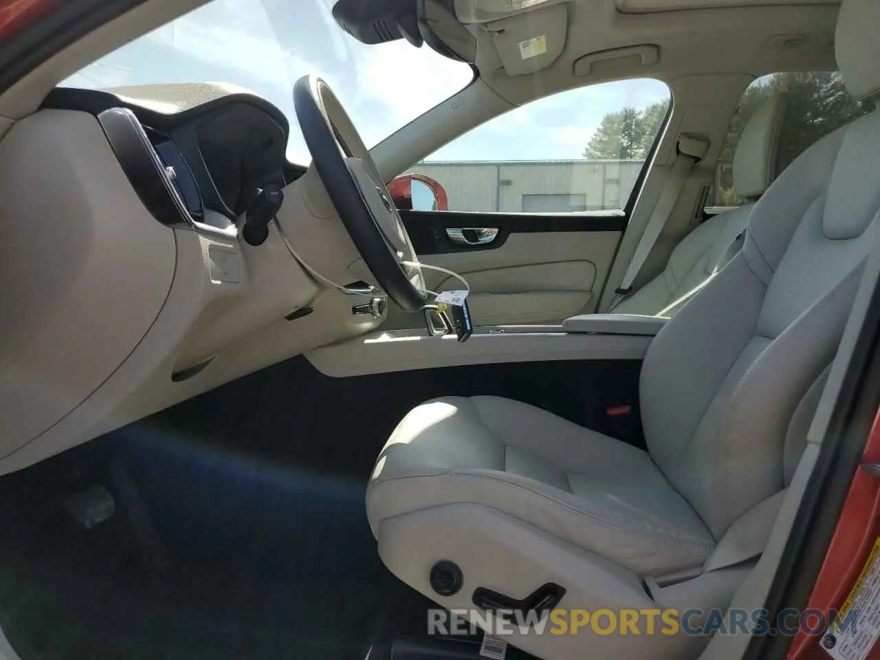 7 fotografías del automóvil dañado YV4L12RN9P1253565 VOLVO XC60 PLUS 2023