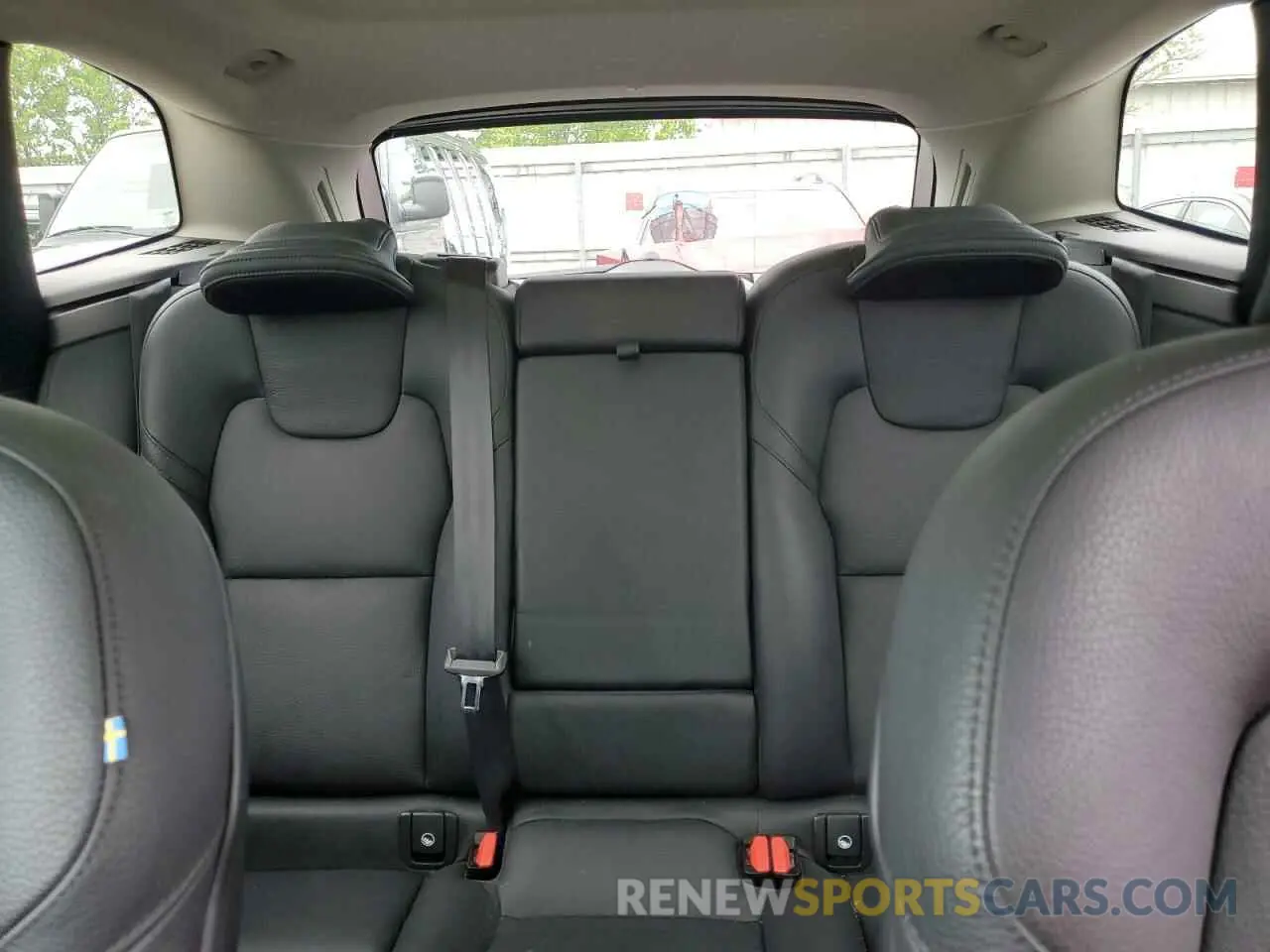 10 fotografías del automóvil dañado YV4L12RN9P1391171 VOLVO XC60 PLUS 2023