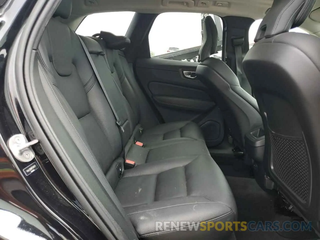 11 fotografías del automóvil dañado YV4L12RN9P1391171 VOLVO XC60 PLUS 2023