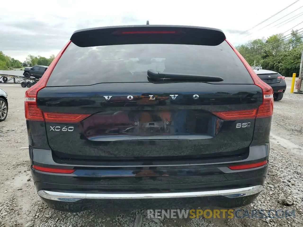6 fotografías del automóvil dañado YV4L12RN9P1391171 VOLVO XC60 PLUS 2023