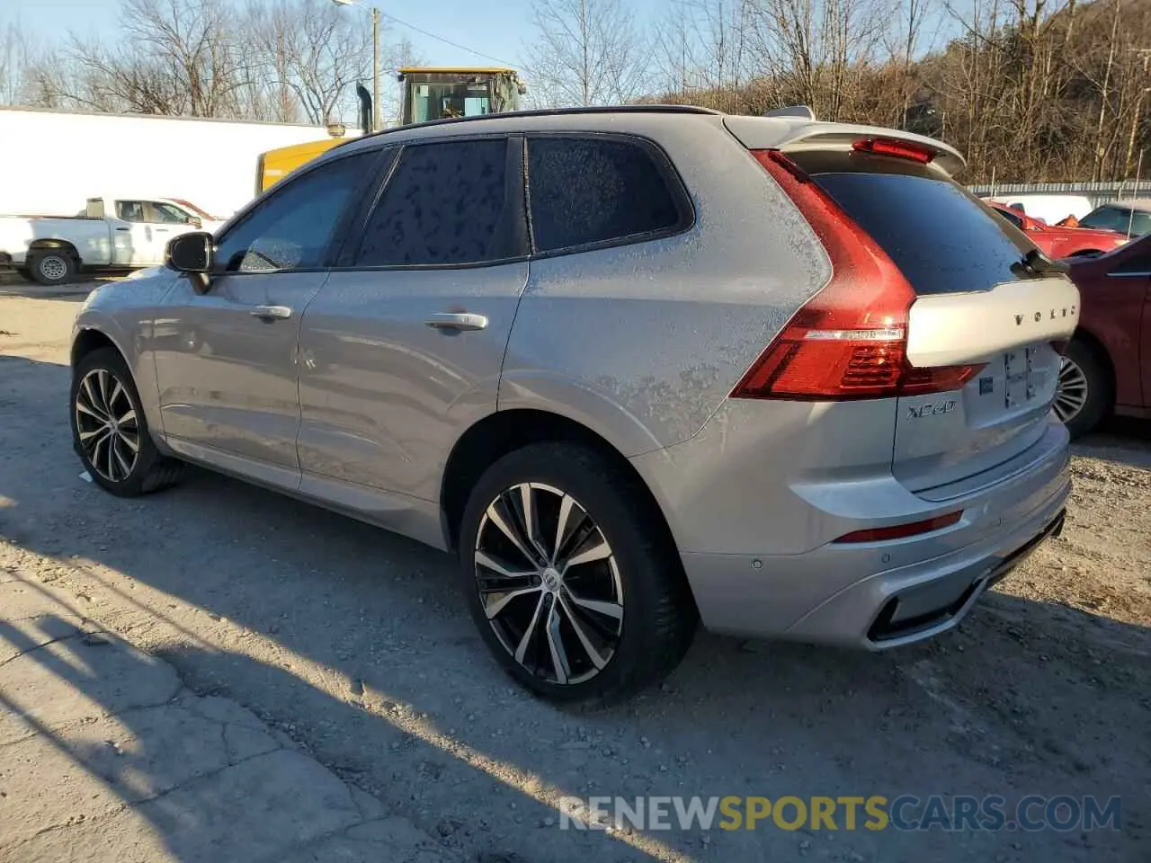 2 fotografías del automóvil dañado YV4L12RW1P1194570 VOLVO XC60 PLUS 2023