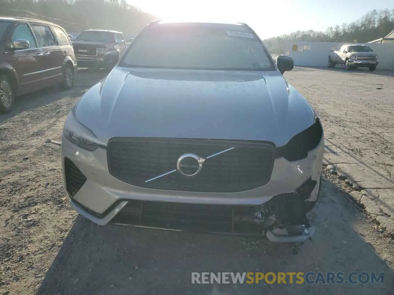 5 fotografías del automóvil dañado YV4L12RW1P1194570 VOLVO XC60 PLUS 2023