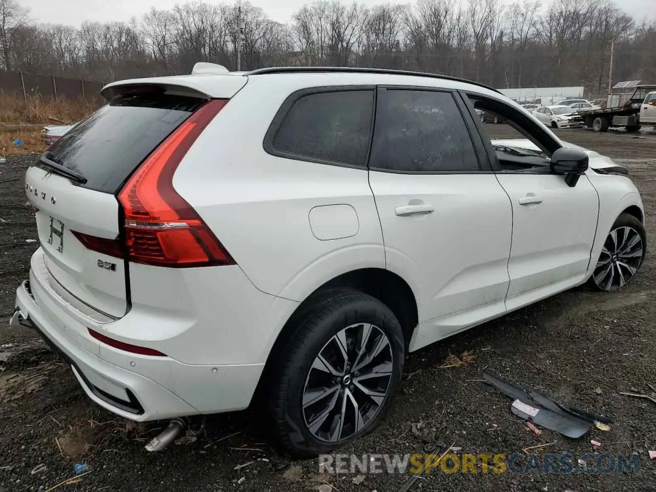 3 fotografías del automóvil dañado YV4L12RW5P1388910 VOLVO XC60 PLUS 2023