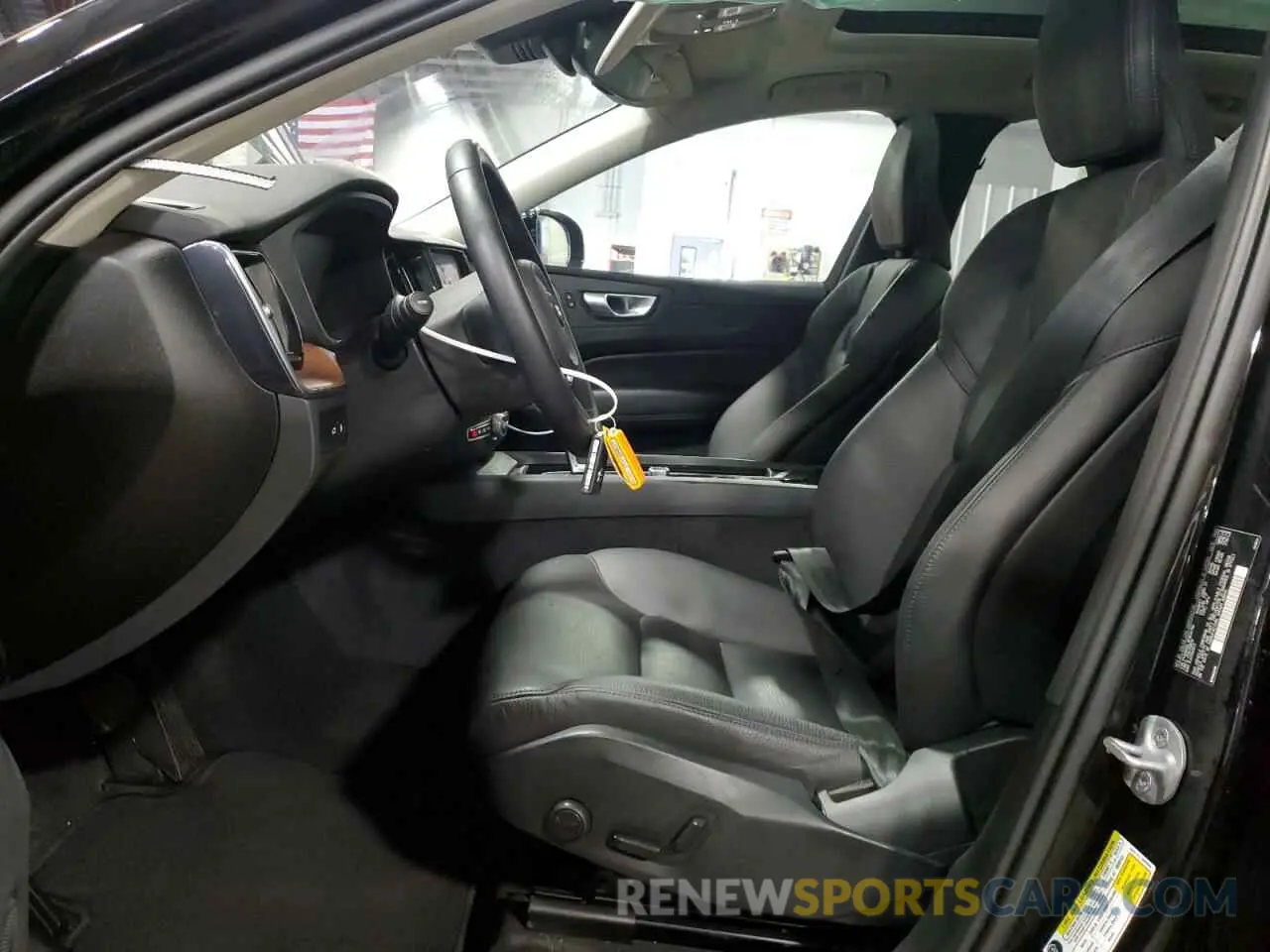7 fotografías del automóvil dañado YV4H60DL1R1834790 VOLVO XC60 PLUS 2024