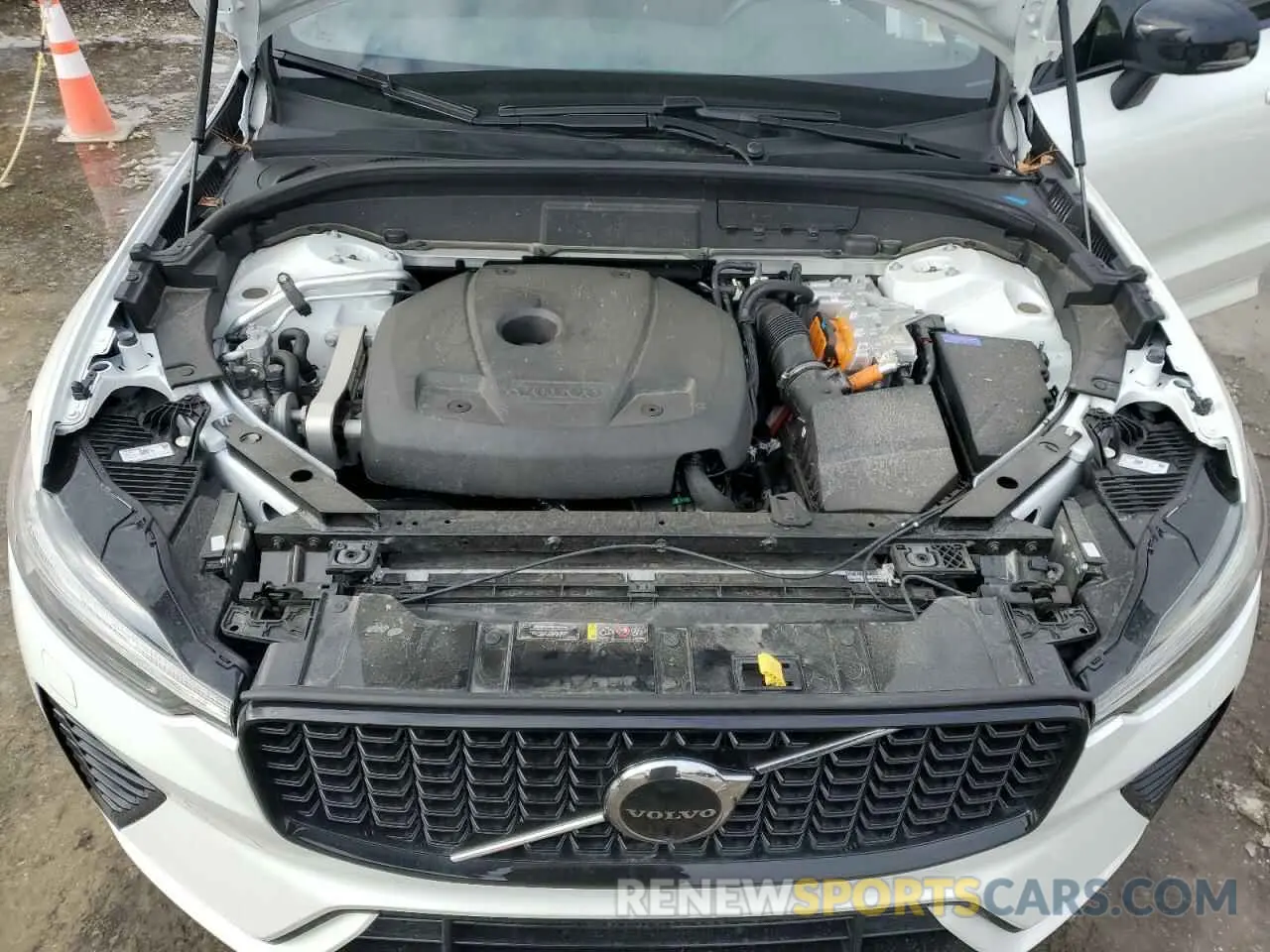 12 fotografías del automóvil dañado YV4H60DL7R1749677 VOLVO XC60 PLUS 2024