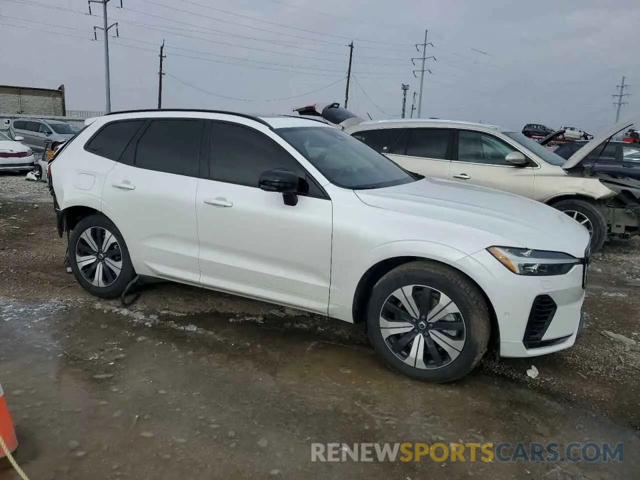 4 fotografías del automóvil dañado YV4H60DL7R1749677 VOLVO XC60 PLUS 2024