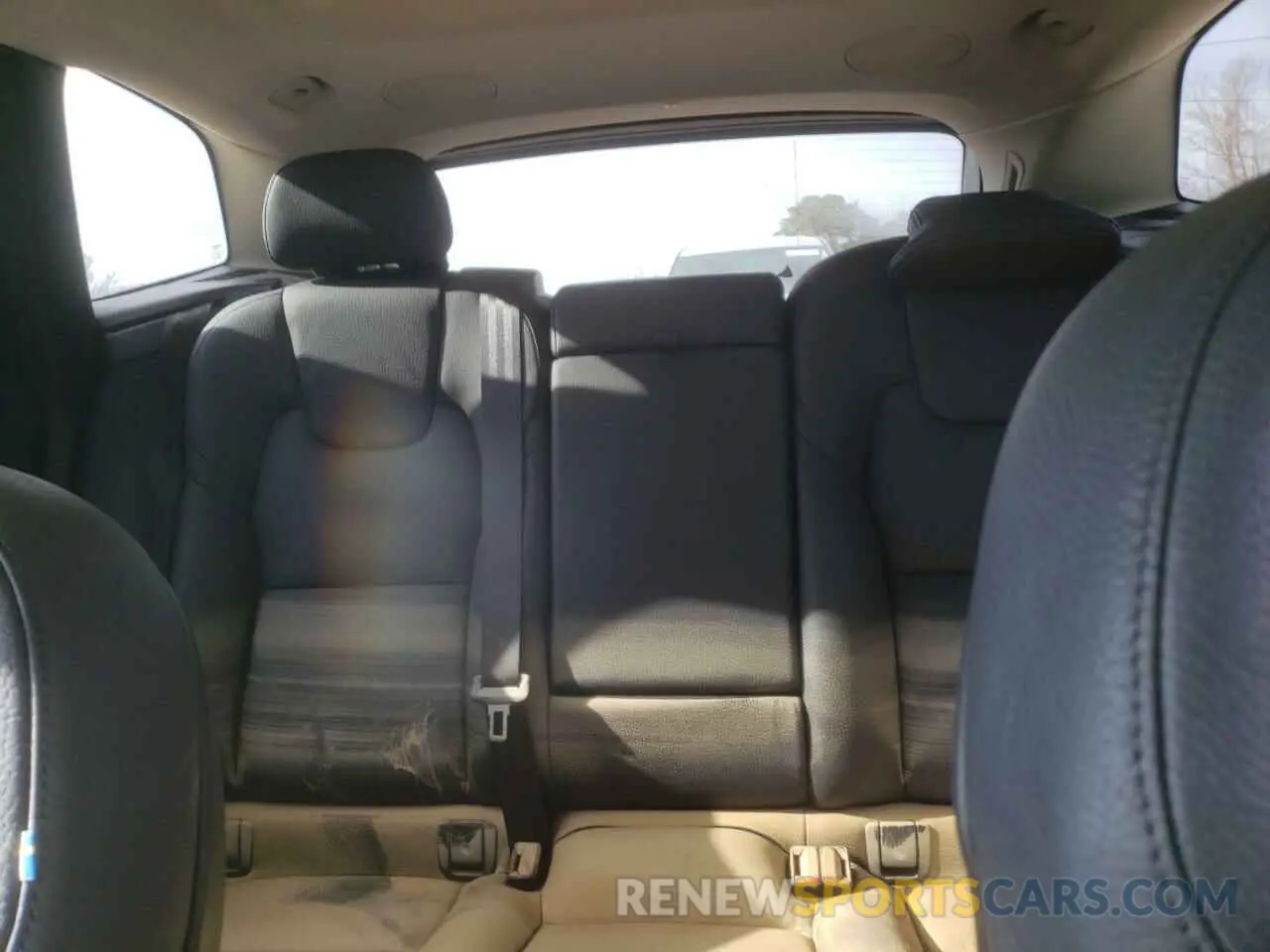 10 fotografías del automóvil dañado YV4L12RL0R1776040 VOLVO XC60 PLUS 2024